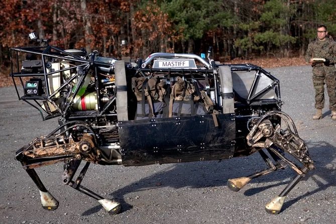 Image à la une de Les 20 armes militaires les plus bizarres