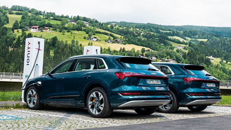 audi etron charge