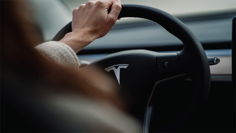 tesla auto toms