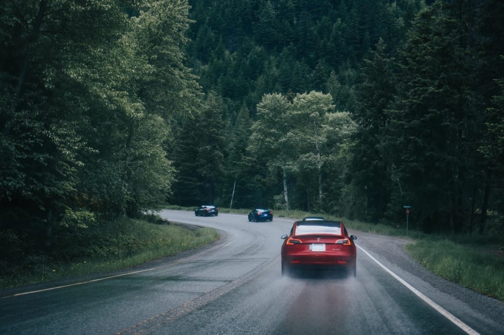 Tesla : voici comment la capacité d'une batterie se dégrade au fil de ...
