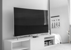 ©Andres Jasso Unsplash