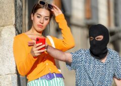 vol téléphone android 15 smartphone