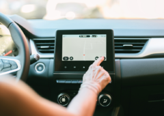 GPS embarqués Maps Waze