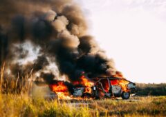 Voiture électrique incendie batterie véhicule thermique